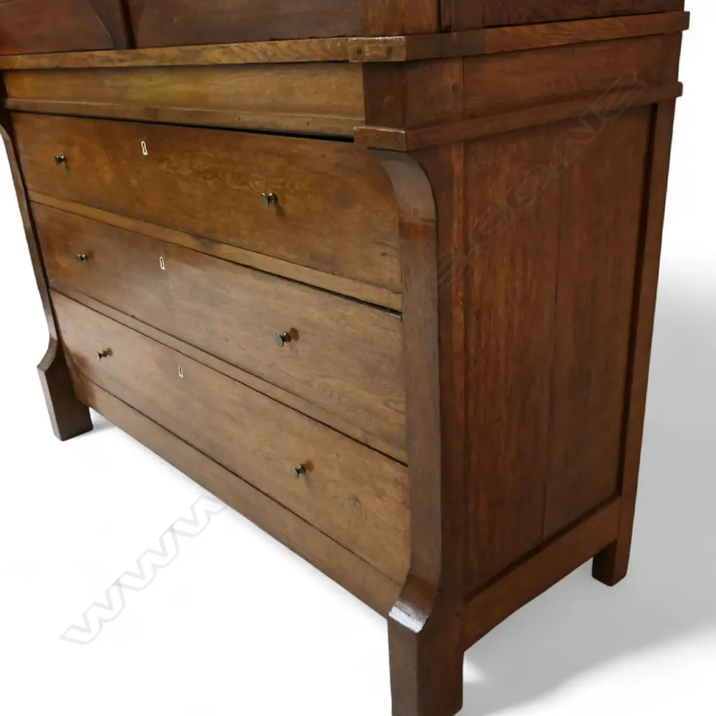 A large 19thC European Belgium, Flanders oak linen press, c.1880 Image 1++